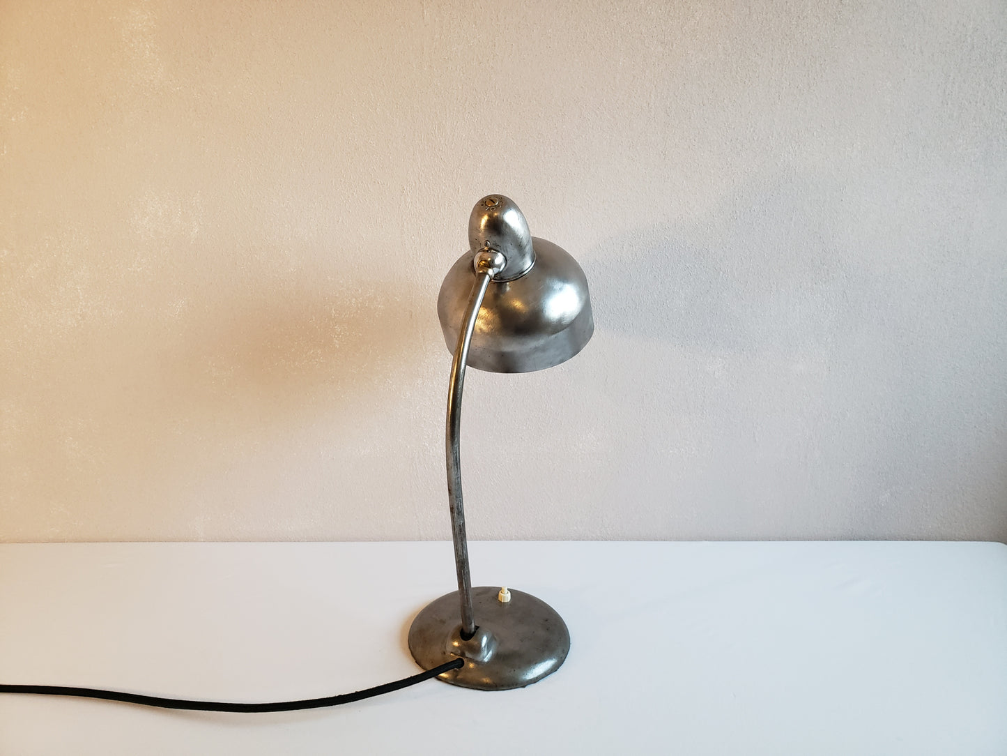 Escolux Desk Lamp