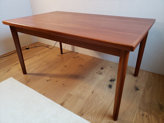 Henning Kjaernulf Dining Table