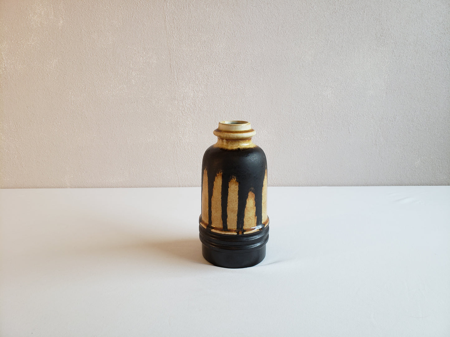 Strehla Running Paint Design Vase