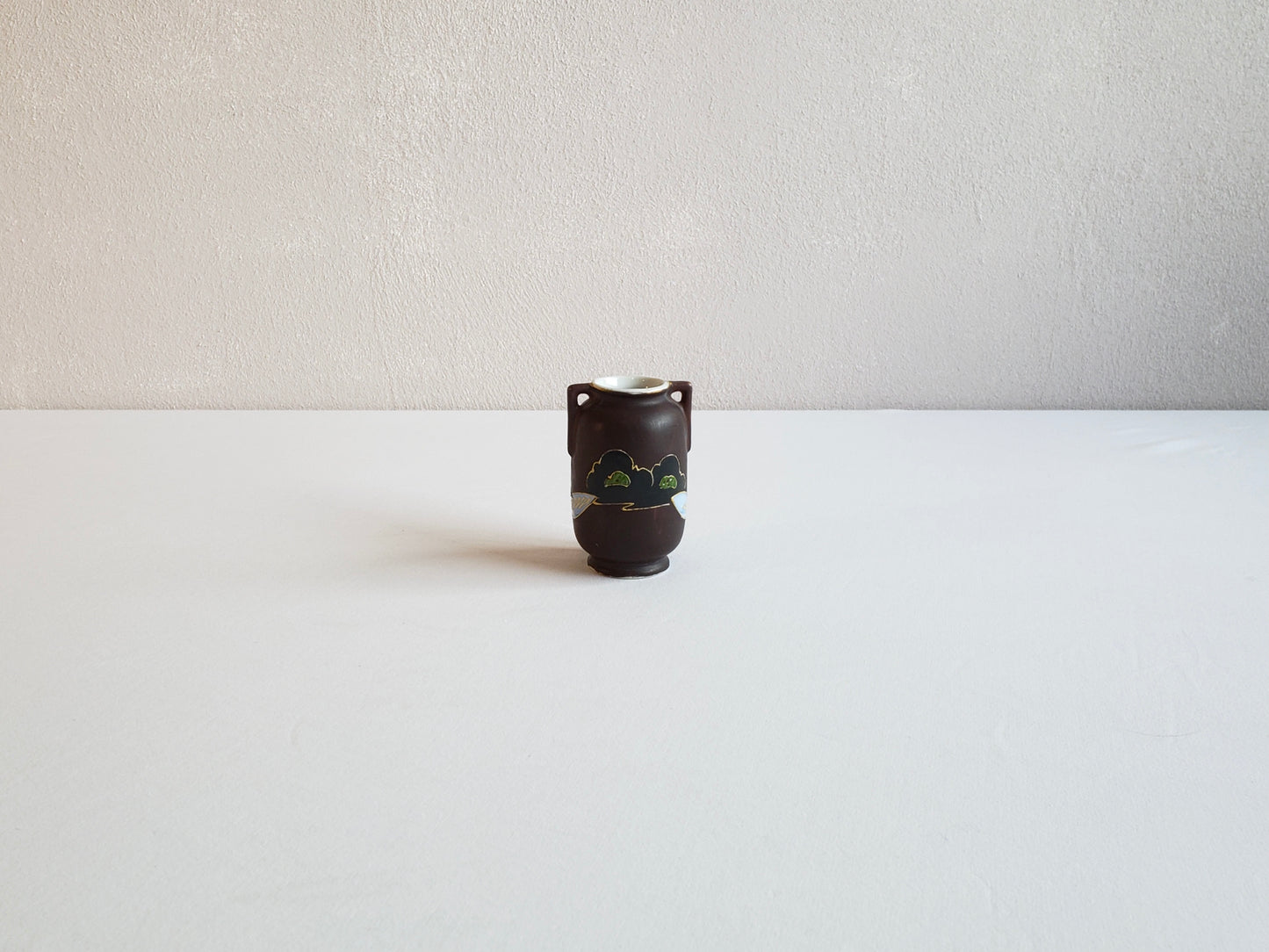 Cute Japanese Vase