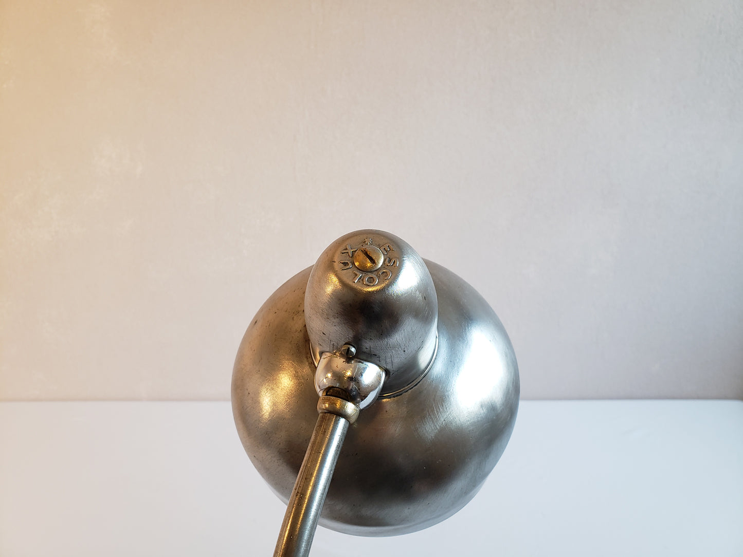 Escolux Desk Lamp